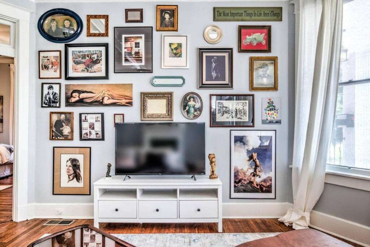 Elegant Colonial With Lovely Details And Character Memphis Exteriör bild
